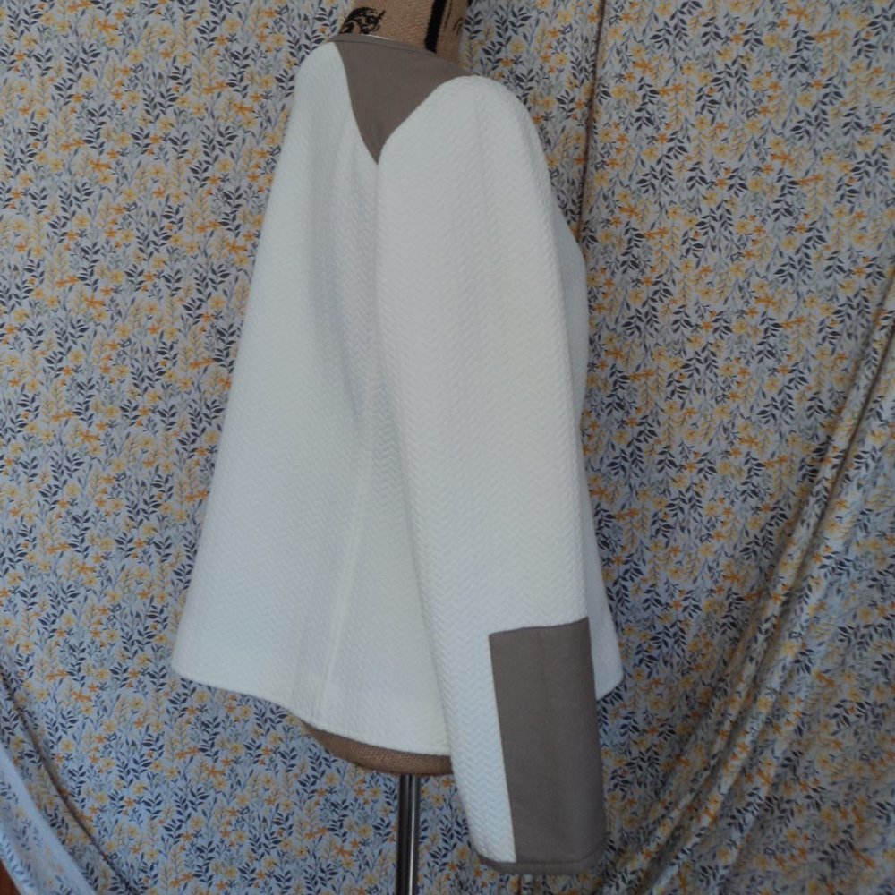 Moto Jacket - Picture 8 of 9